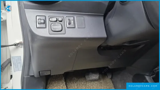 TOYOTA PRIUS 1.5