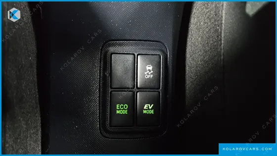 TOYOTA PRIUS 1.5