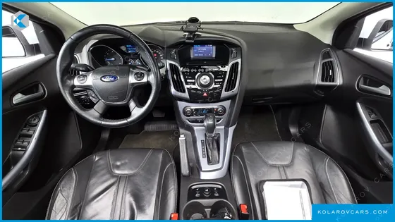 FORD FOCUS 2.0 DIESEL TITANIUM HATCHBACK