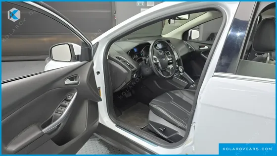 FORD FOCUS 2.0 DIESEL TITANIUM HATCHBACK