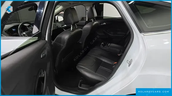 FORD FOCUS 2.0 DIESEL TITANIUM HATCHBACK