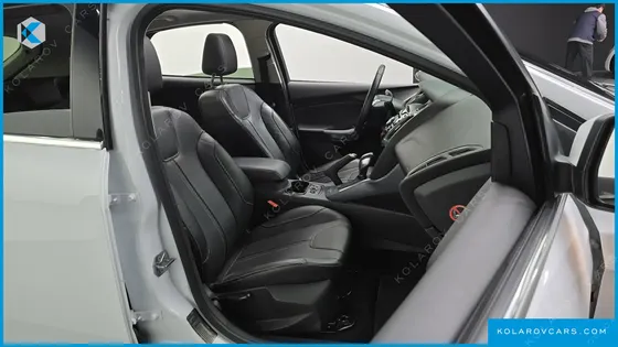 FORD FOCUS 2.0 DIESEL TITANIUM HATCHBACK