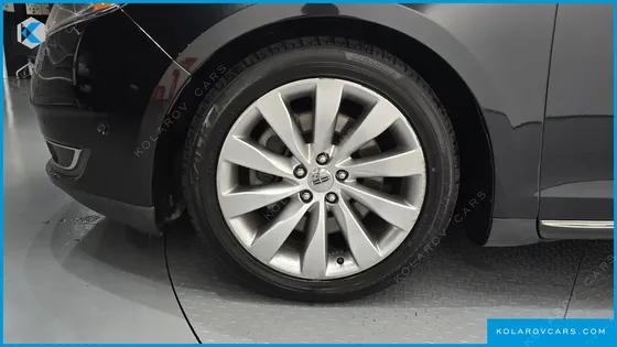 LINCOLN MKS 3.7
