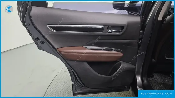 RENAULT KOREA QM6 (KOLEOS) DIESEL 2WD RE SIGNATURE