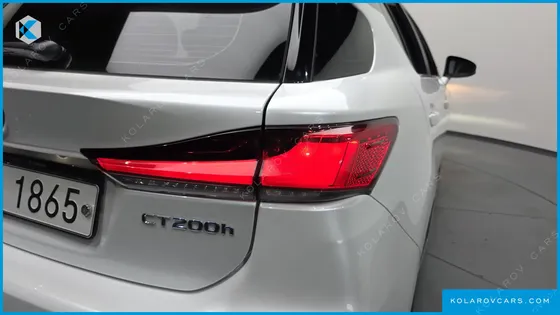 LEXUS CT200H 1.8 SUPREME