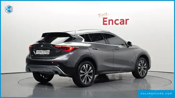 INFINITY QX30 2.0 ESSENTIAL AWD