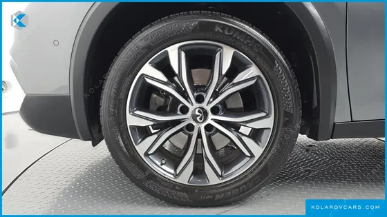 INFINITY QX30 2.0 ESSENTIAL AWD