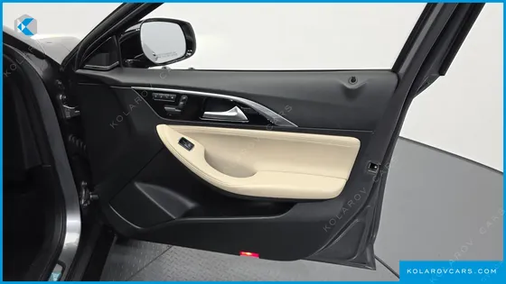 INFINITY QX30 2.0 ESSENTIAL AWD