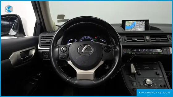 LEXUS CT200H 1.8 SUPREME