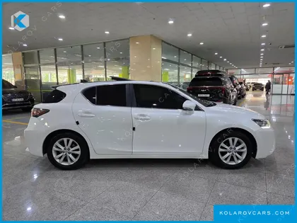 LEXUS CT200H 1.8 SUPREME