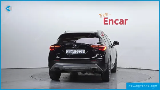 INFINITY QX30 2.0 ESSENTIAL AWD