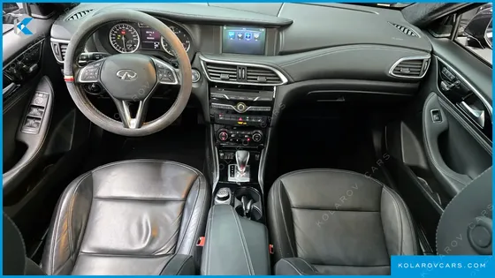 INFINITY QX30 2.0 ESSENTIAL AWD