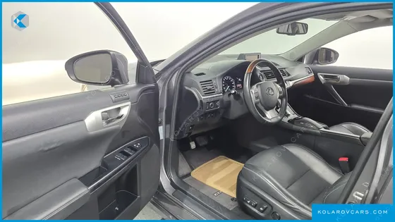 LEXUS CT200H 1.8 COMPACT LUXURY