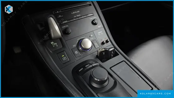 LEXUS CT200H 1.8 SUPREME