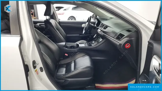 LEXUS CT200H 1.8 COMPACT TRENDY