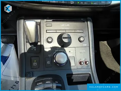 LEXUS CT200H 1.8 SUPREME