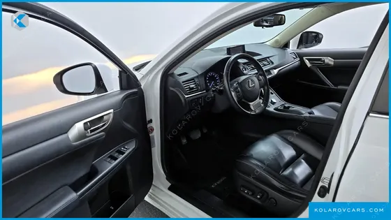 LEXUS CT200H 1.8 SUPREME