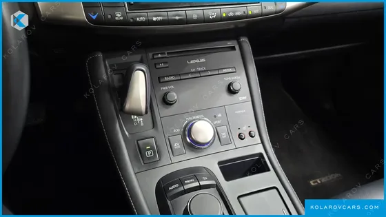 LEXUS CT200H 1.8 SUPREME