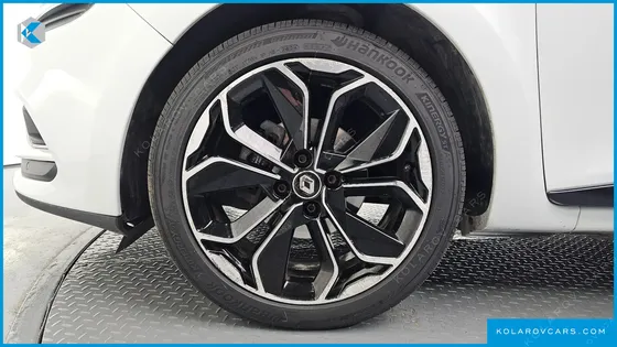 RENAULT KOREA CLIO INTENS