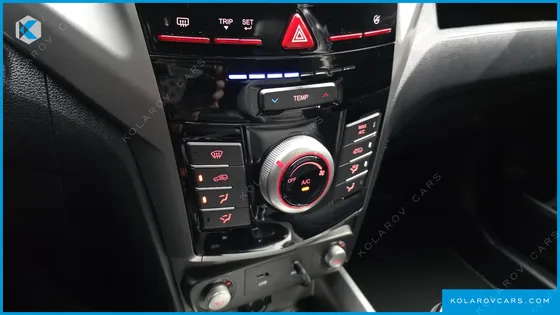 KGM - SSANGYONG TIVOLI DIESEL VX 2WD