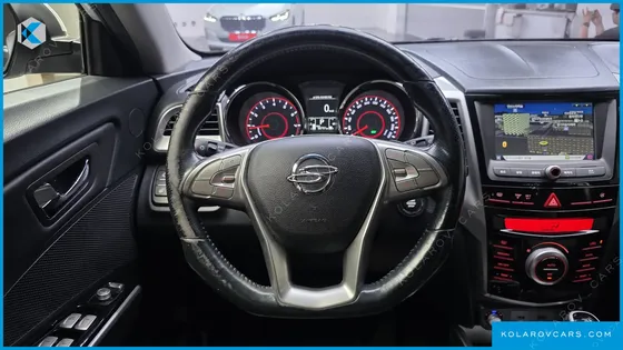 KGM - SSANGYONG TIVOLI LX 2WD