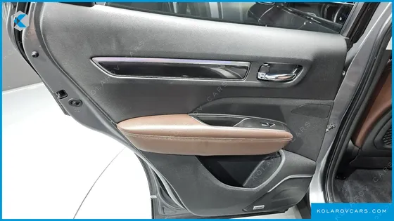 RENAULT KOREA QM6 (KOLEOS) DIESEL 2WD RE SIGNATURE