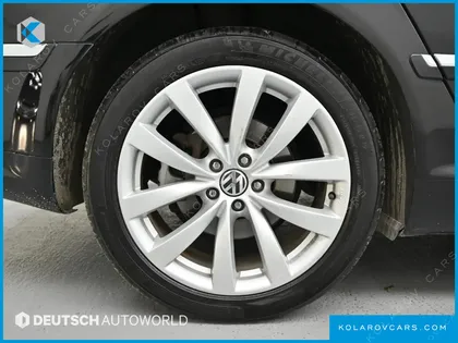 VOLKSWAGEN PHAETON V8 4.2 LWB