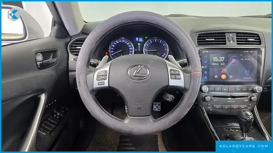 LEXUS IS PREMIUM