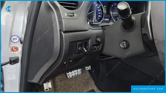 LEXUS IS PREMIUM