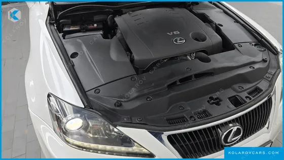 LEXUS IS PREMIUM