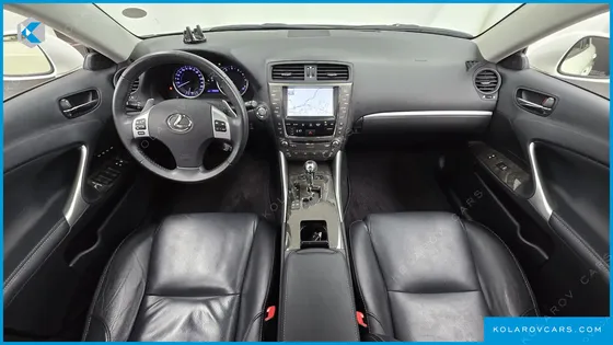 LEXUS IS PREMIUM