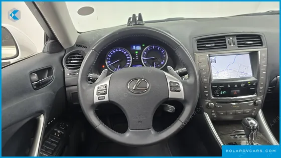LEXUS IS PREMIUM