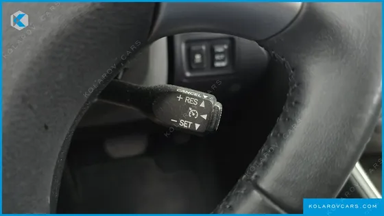LEXUS IS PREMIUM