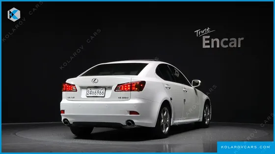 LEXUS IS PREMIUM
