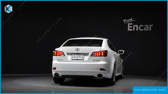 LEXUS IS PREMIUM