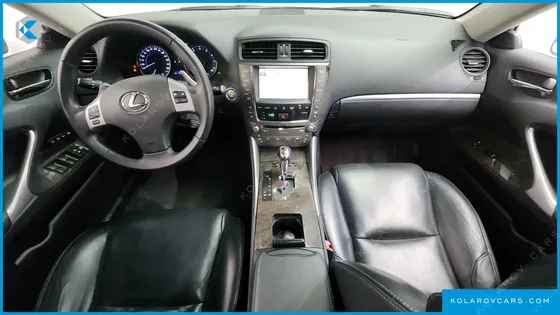 LEXUS IS PREMIUM