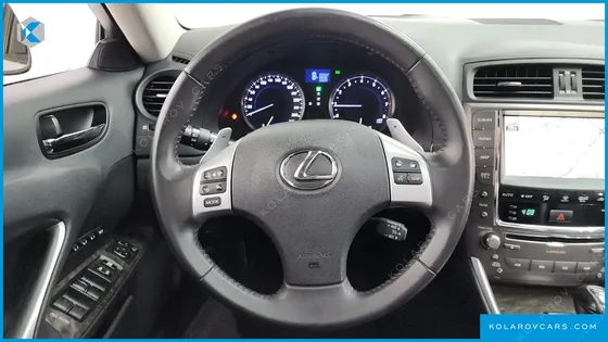 LEXUS IS PREMIUM
