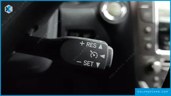 LEXUS IS PREMIUM