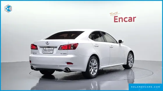 LEXUS IS PREMIUM