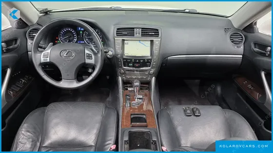 LEXUS IS PREMIUM