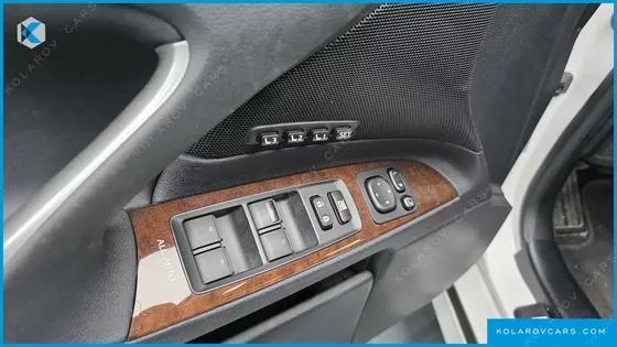 LEXUS IS PREMIUM