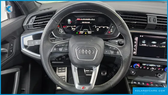 AUDI Q3 35 TDI PREMIUM SPORTBACK
