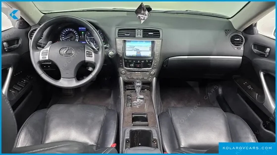 LEXUS IS PREMIUM
