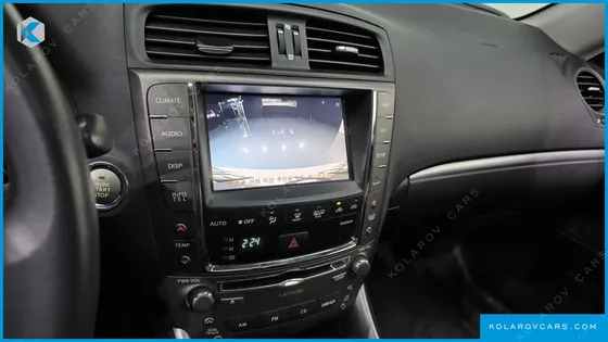 LEXUS IS PREMIUM