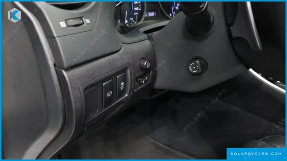 LEXUS IS PREMIUM