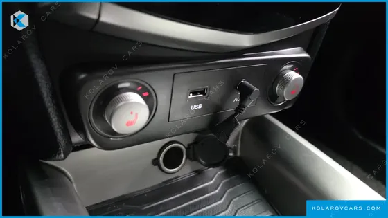 KGM - SSANGYONG TIVOLI VX 2WD