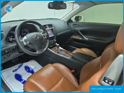 LEXUS IS 2.5 CONVERTIBLE