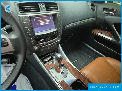 LEXUS IS 2.5 CONVERTIBLE