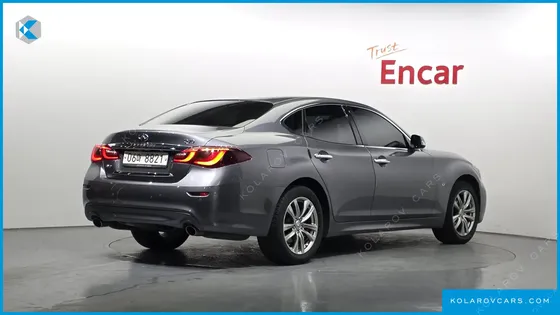 INFINITY Q70 3.7 AWD