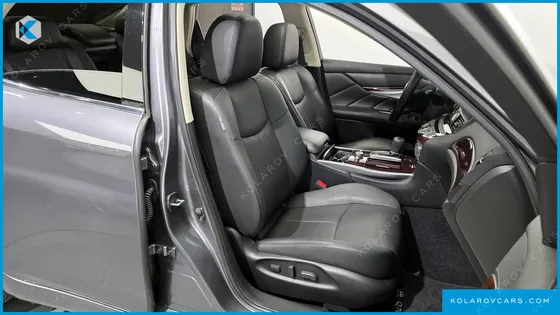 INFINITY Q70 3.7 AWD